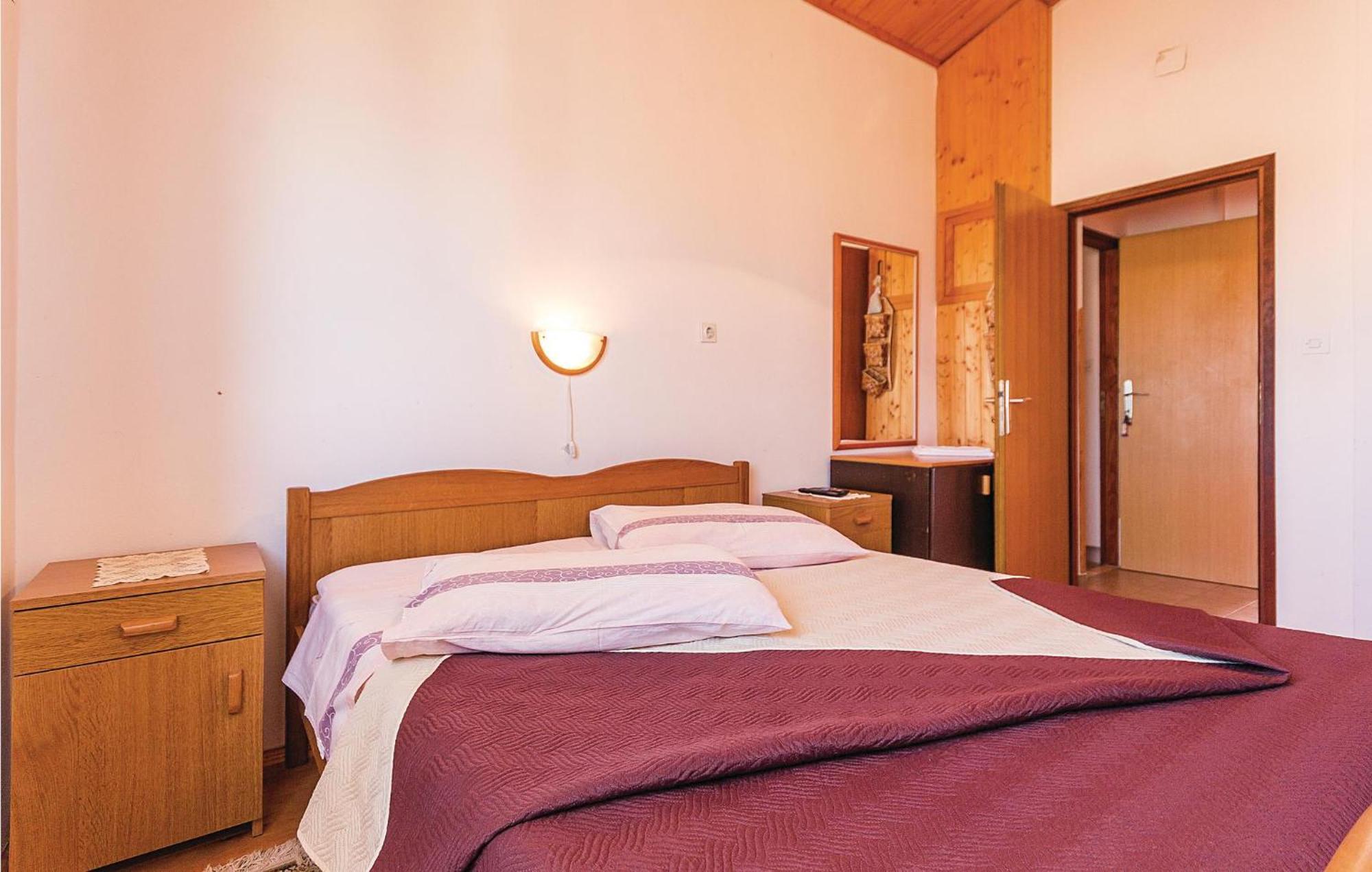 Beautiful Apartment In Pula With Kitchen Εξωτερικό φωτογραφία