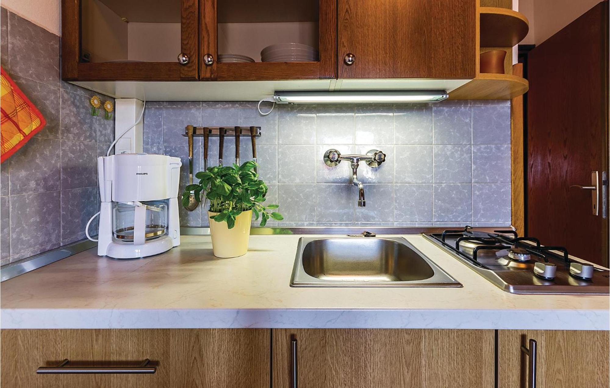 Beautiful Apartment In Pula With Kitchen Εξωτερικό φωτογραφία