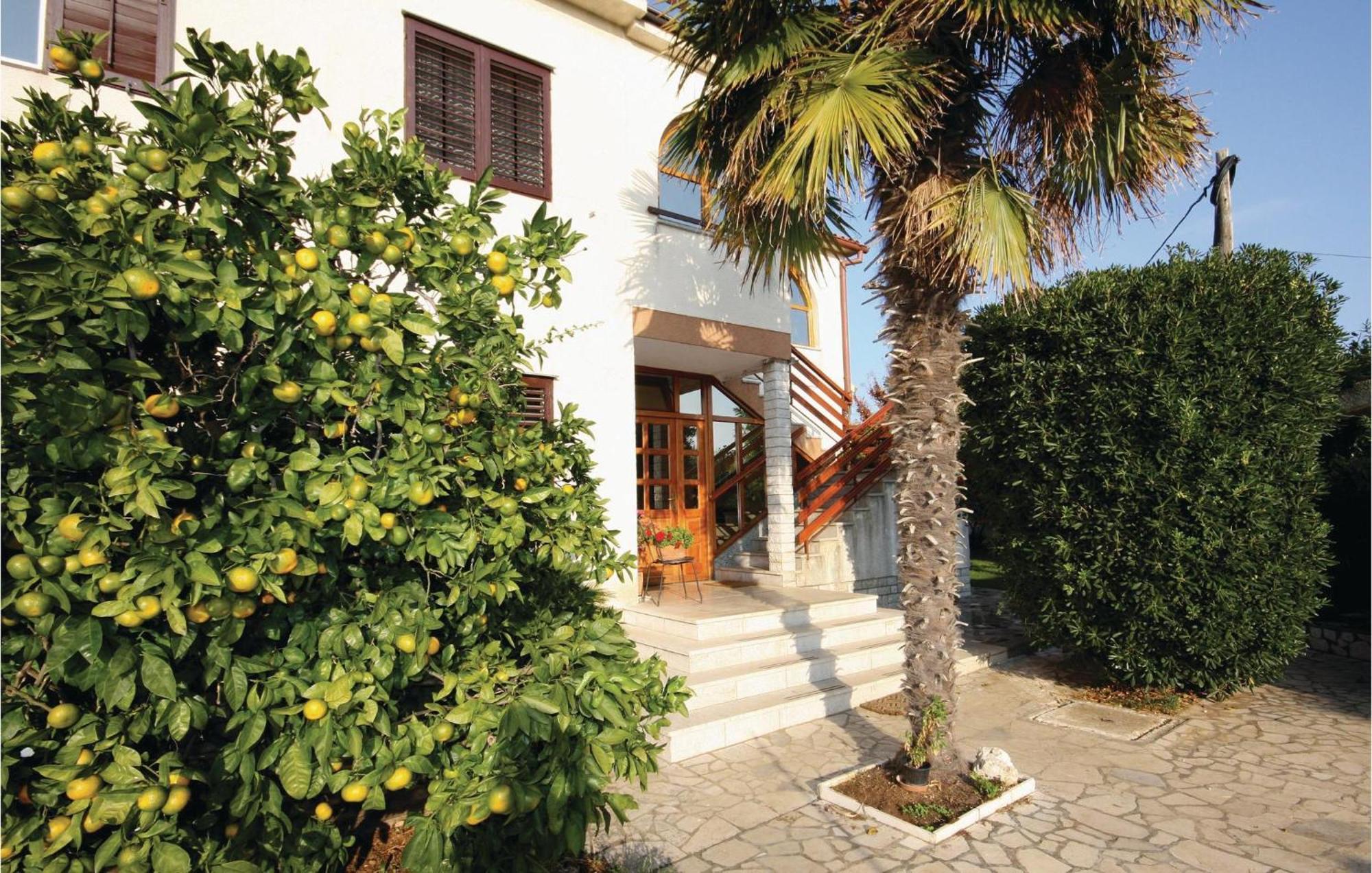 Beautiful Apartment In Pula With Kitchen Εξωτερικό φωτογραφία