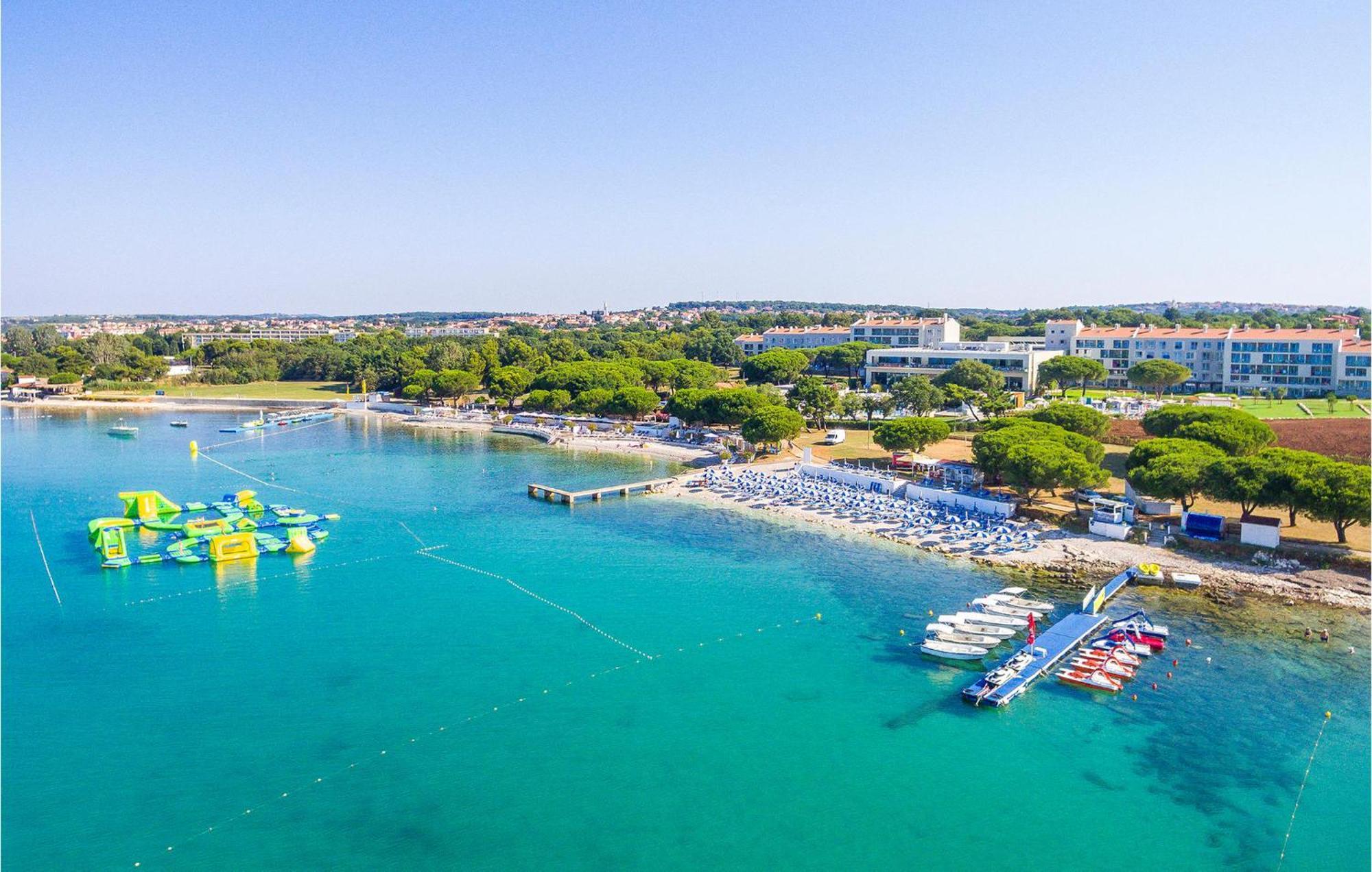 Beautiful Apartment In Pula With Kitchen Εξωτερικό φωτογραφία