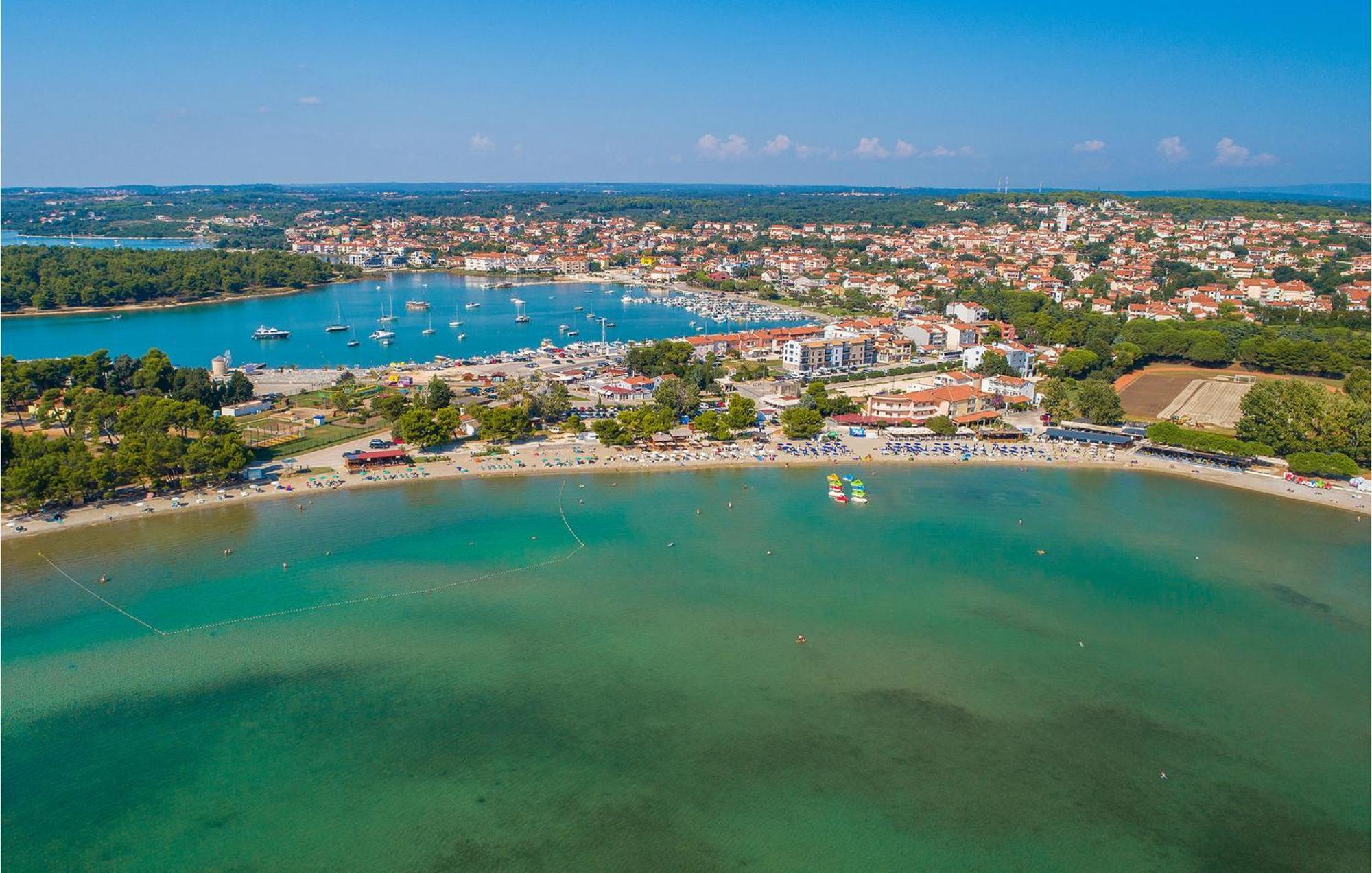 Beautiful Apartment In Pula With Kitchen Εξωτερικό φωτογραφία
